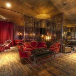 The Crimson lounge